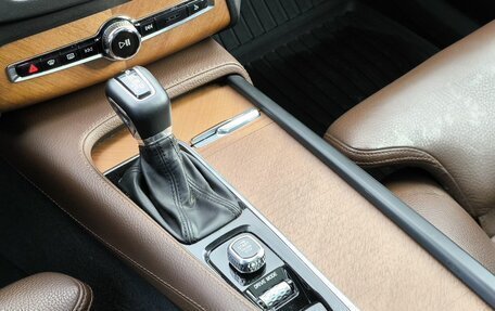 Volvo XC90 II рестайлинг, 2018 год, 4 230 000 рублей, 21 фотография