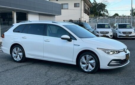 Volkswagen Golf VIII, 2022 год, 1 410 000 рублей, 2 фотография