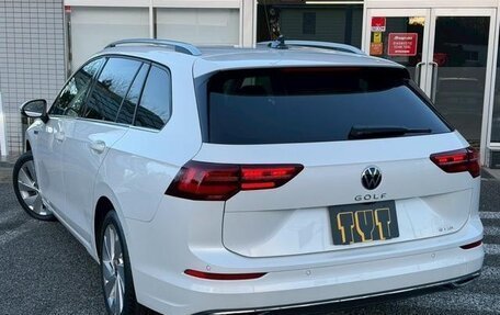 Volkswagen Golf VIII, 2022 год, 1 410 000 рублей, 5 фотография