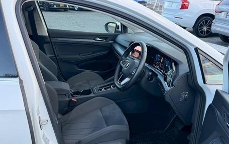 Volkswagen Golf VIII, 2022 год, 1 410 000 рублей, 9 фотография