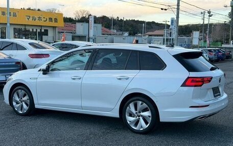 Volkswagen Golf VIII, 2022 год, 1 410 000 рублей, 6 фотография