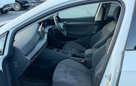 Volkswagen Golf VIII, 2022 год, 1 410 000 рублей, 22 фотография