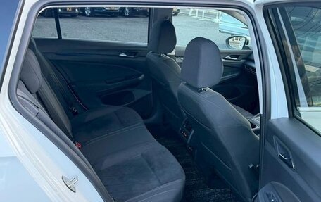 Volkswagen Golf VIII, 2022 год, 1 410 000 рублей, 27 фотография