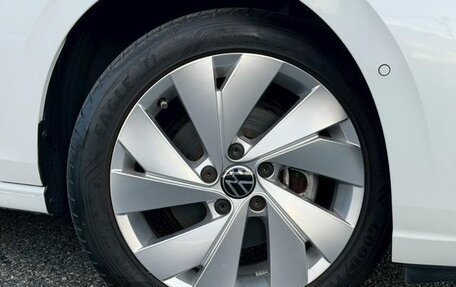 Volkswagen Golf VIII, 2022 год, 1 410 000 рублей, 38 фотография