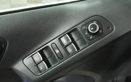 Volkswagen Tiguan I, 2011 год, 1 167 000 рублей, 14 фотография