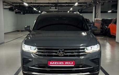 Volkswagen Tiguan II, 2024 год, 4 100 000 рублей, 2 фотография