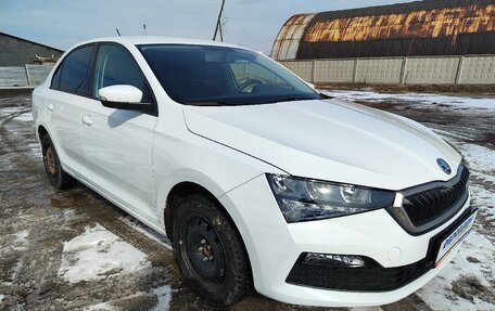 Skoda Rapid II, 2020 год, 1 750 000 рублей, 2 фотография