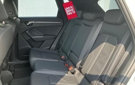 Audi Q3, 2021 год, 1 900 000 рублей, 11 фотография