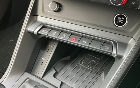 Audi Q3, 2021 год, 1 900 000 рублей, 15 фотография