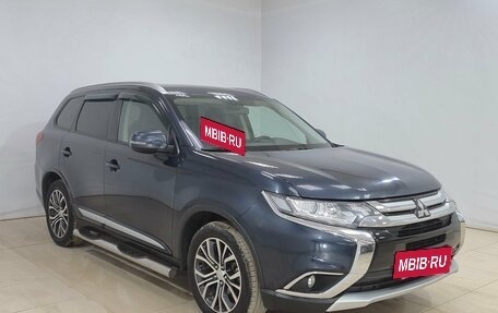 Mitsubishi Outlander III рестайлинг 3, 2018 год, 1 930 000 рублей, 3 фотография