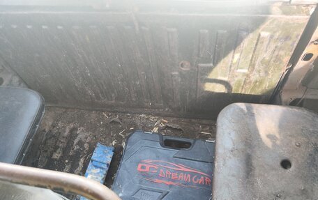 ЛуАЗ 3151, 2002 год, 230 000 рублей, 6 фотография