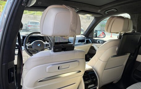 BMW X7, 2022 год, 11 999 999 рублей, 14 фотография