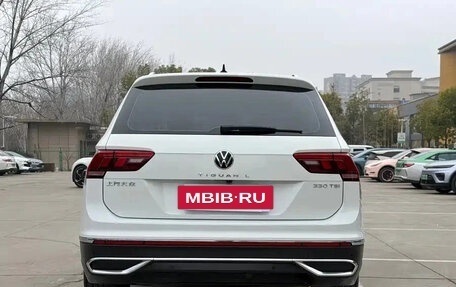 Volkswagen Tiguan II, 2022 год, 2 247 018 рублей, 5 фотография