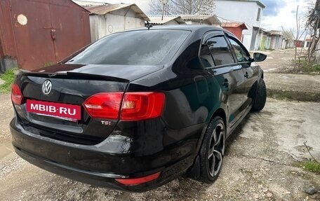 Volkswagen Jetta VI, 2011 год, 850 000 рублей, 4 фотография