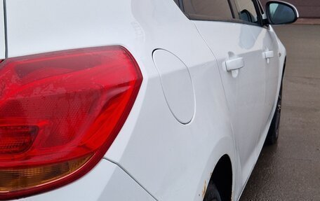 Opel Astra J, 2011 год, 565 000 рублей, 10 фотография