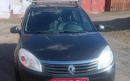 Renault Sandero I, 2014 год, 495 000 рублей, 2 фотография