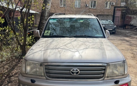 Toyota Land Cruiser 100 рестайлинг 2, 2003 год, 3 200 000 рублей, 3 фотография