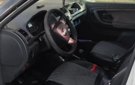 Skoda Fabia II, 2014 год, 400 000 рублей, 2 фотография