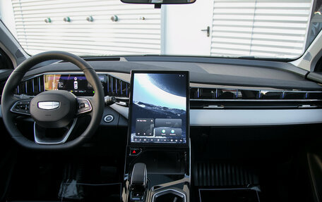 Geely Atlas, 2025 год, 3 189 990 рублей, 21 фотография