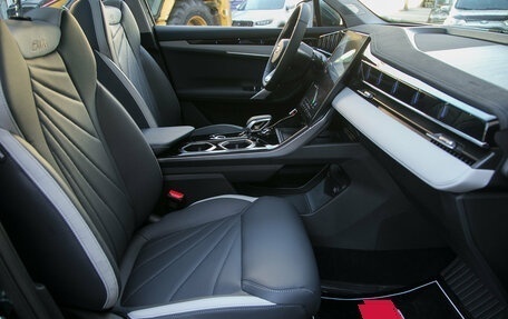 Geely Atlas, 2025 год, 3 189 990 рублей, 25 фотография