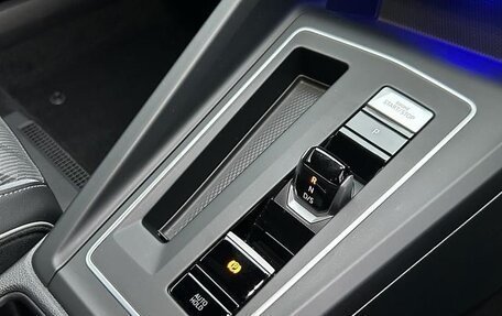 Volkswagen Golf VIII, 2022 год, 1 200 000 рублей, 12 фотография