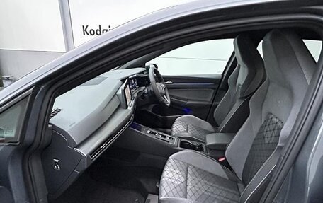 Volkswagen Golf VIII, 2022 год, 1 200 000 рублей, 15 фотография