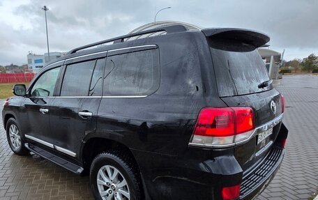 Toyota Land Cruiser 200, 2015 год, 5 400 000 рублей, 10 фотография