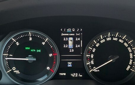 Toyota Land Cruiser 200, 2015 год, 5 400 000 рублей, 13 фотография