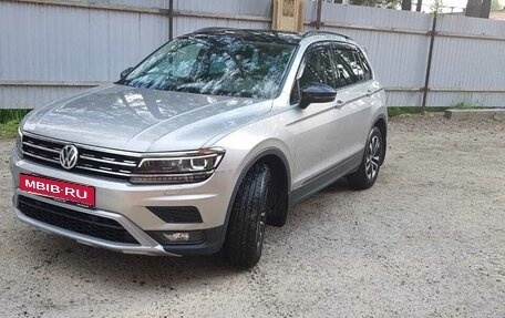 Volkswagen Tiguan II, 2020 год, 2 350 000 рублей, 2 фотография