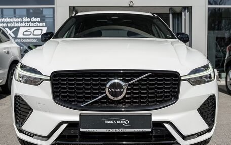 Volvo XC60 II, 2023 год, 5 900 000 рублей, 3 фотография