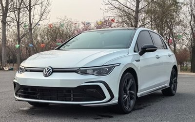 Volkswagen Golf VIII, 2023 год, 2 270 000 рублей, 1 фотография