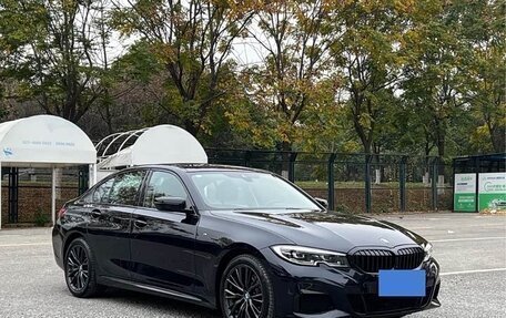 BMW 3 серия, 2022 год, 2 750 000 рублей, 1 фотография