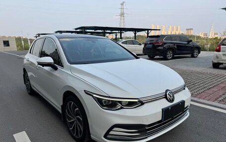 Volkswagen Golf VIII, 2021 год, 1 461 000 рублей, 1 фотография