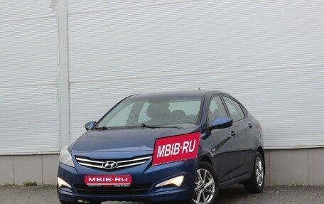 Hyundai Solaris II рестайлинг, 2015 год, 887 000 рублей, 1 фотография