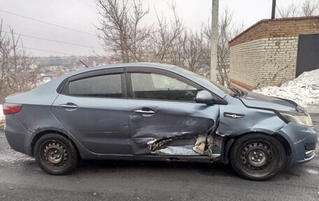 KIA Rio III рестайлинг, 2013 год, 450 000 рублей, 2 фотография