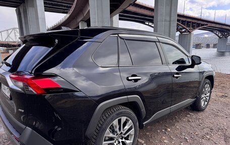 Toyota RAV4, 2020 год, 3 275 000 рублей, 4 фотография