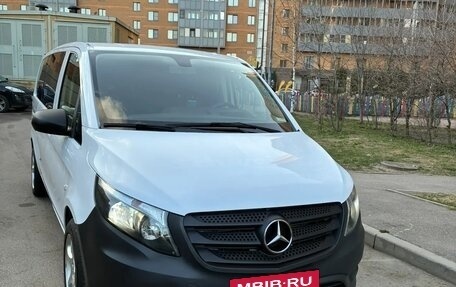 Mercedes-Benz Vito, 2017 год, 2 250 000 рублей, 2 фотография