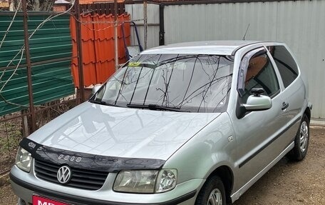 Volkswagen Polo III рестайлинг, 2000 год, 280 000 рублей, 2 фотография