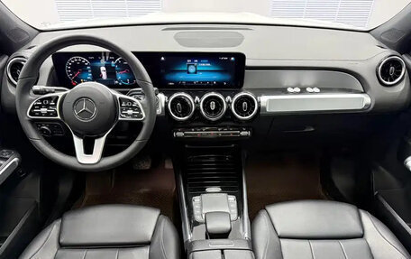 Mercedes-Benz GLB, 2021 год, 2 490 000 рублей, 7 фотография