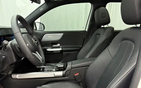 Mercedes-Benz GLB, 2021 год, 2 490 000 рублей, 8 фотография