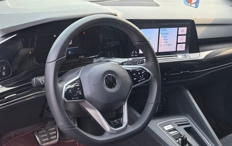 Volkswagen Golf VIII, 2023 год, 2 270 000 рублей, 7 фотография