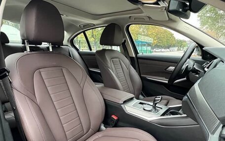 BMW 3 серия, 2022 год, 2 750 000 рублей, 11 фотография