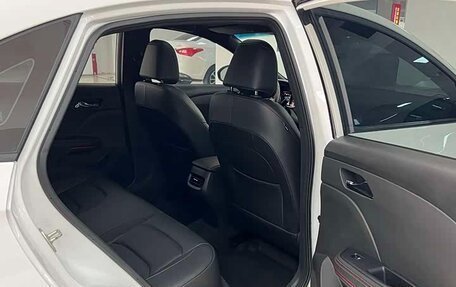 Chevrolet Monza, 2022 год, 1 070 000 рублей, 12 фотография