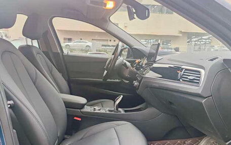 BMW 1 серия, 2023 год, 1 710 000 рублей, 12 фотография