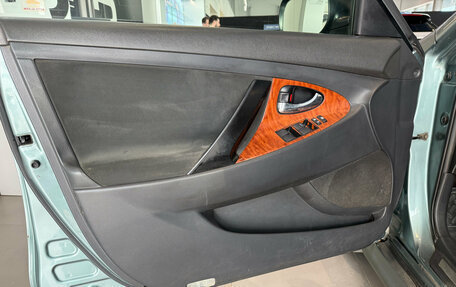 Toyota Camry, 2008 год, 640 000 рублей, 8 фотография