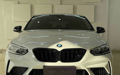 BMW 1 серия, 2023 год, 1 725 000 рублей, 2 фотография