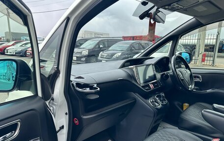 Toyota Voxy III, 2014 год, 1 799 000 рублей, 12 фотография