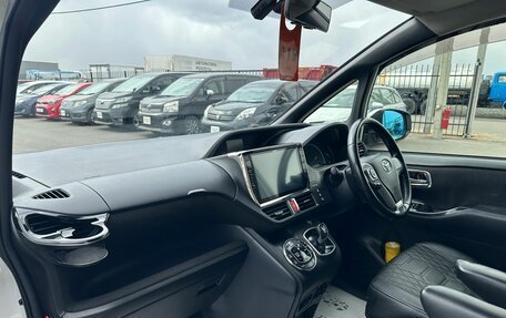 Toyota Voxy III, 2014 год, 1 799 000 рублей, 13 фотография