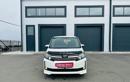 Toyota Voxy III, 2014 год, 1 799 000 рублей, 9 фотография