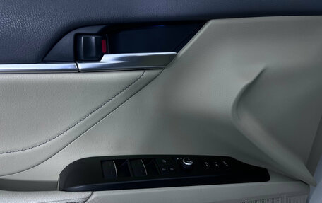 Toyota Camry, 2021 год, 3 535 000 рублей, 18 фотография